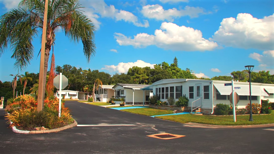 A beautiful manufactured home community in Bradenton, FL