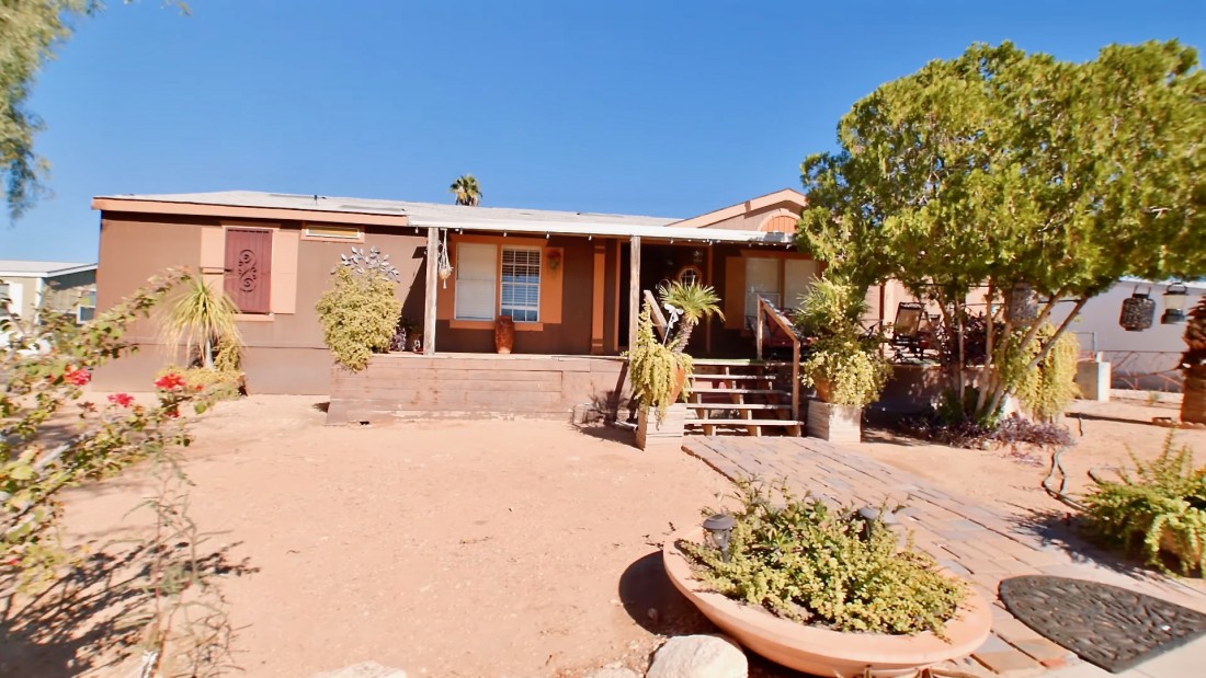 A beautiful manufactured home in the Country Club community of Tucson, AZ